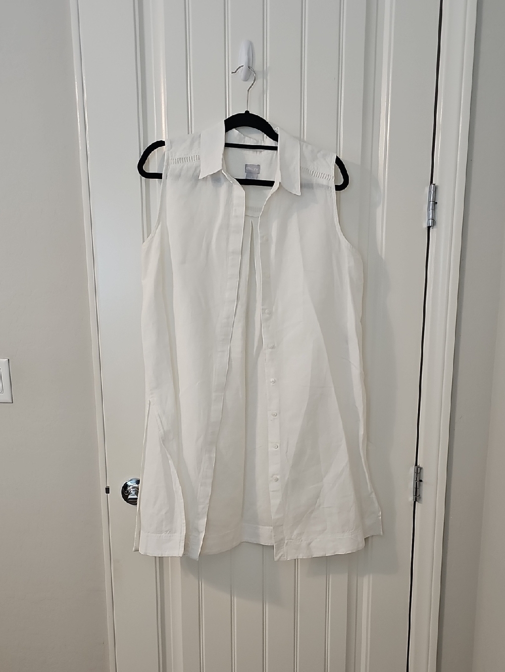 Chico's Sleeveless White Button-Front Long Tunic